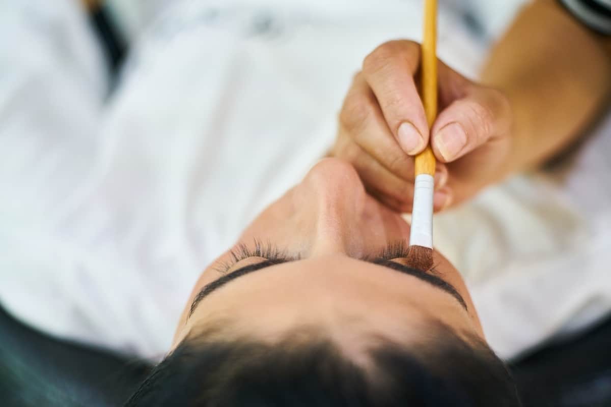 Tratamiento cejas Ourense Foto Pexels